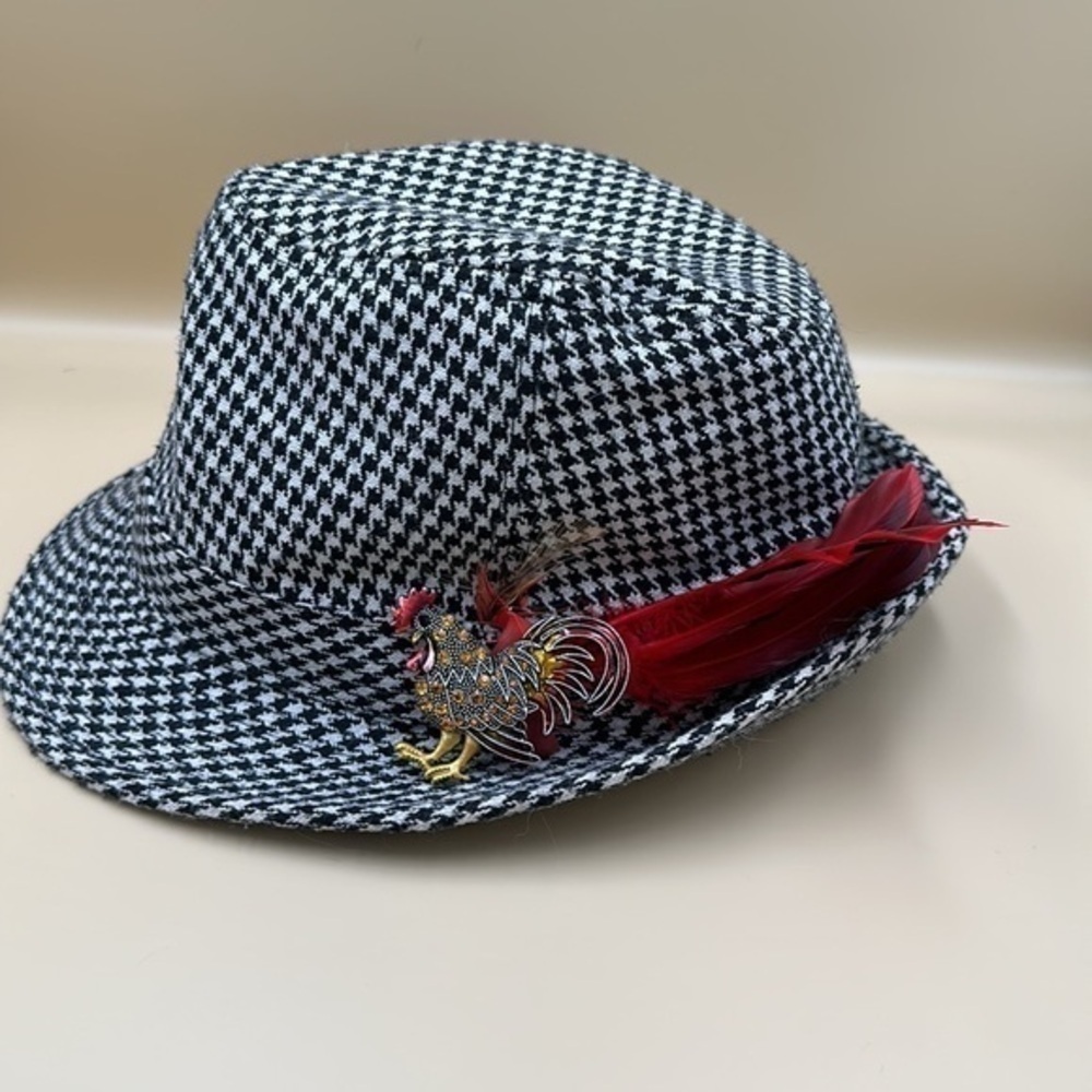 Vintage merge left hat. Size xl. About 23 inches around